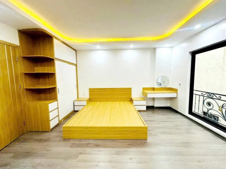 BÁN NHÀ 52M 5 TẦNG THANG MÁY CỰC MỚI Ở NGAY NGÕ 310 NGHI TÀM TÂY HỒ