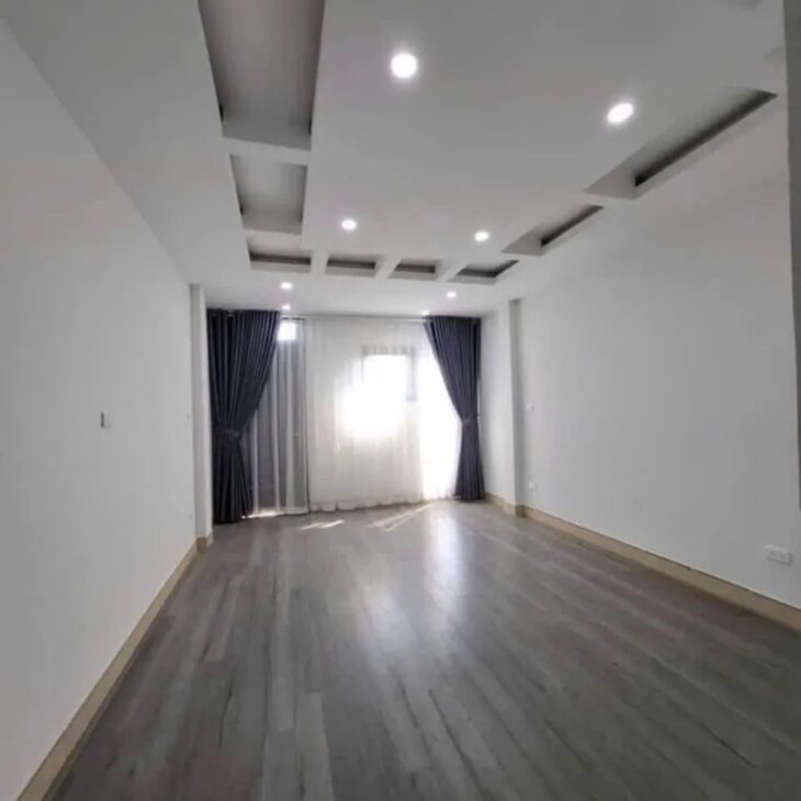 Cần bán gấp tòa nhà 7 tầng mặt phố Nguyễn Xiển – “Gà đẻ trứng vàng” với dòng tiền gần 500 triệu/năm!