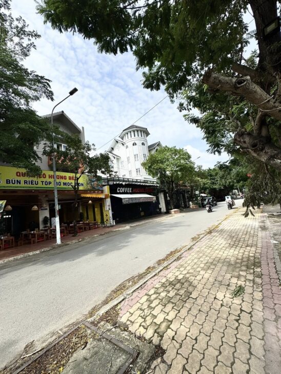 GIẢM MẠNH ĐẤT VIP 2 MẶT TIỀN LÊ HỮU KIỀU ĐỐI DIỆN SÔNG -(Q2) TP HCM GIÁ CŨ 69 TỶ