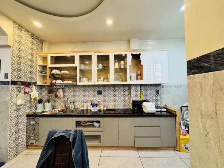 Bán Nhà 45 m2 , 2 tầng – hẻm xe hơi Nguyễn Gia Trí ( D2 )– Bình Thạnh, khu VIP nhà đẹp, ở hay
