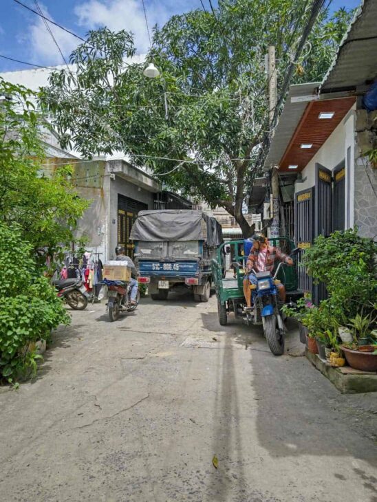 SIÊU PHẨM NHÀ 2 TẦNG BTCT ĐẸP LUNG LINH 88M2 NGANG 5M. MẶT TIỀN ĐƯỜNG XUÂN THỚI 16 GẦN GIÁO XỨ BÙI