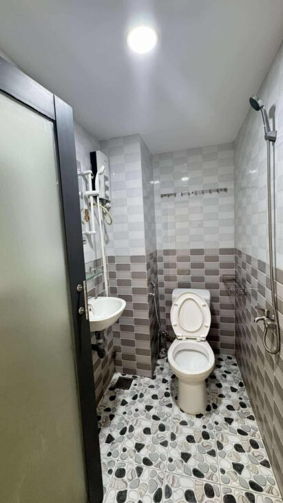 BÁN NHÀ MÊ ĐÚC KIÊN CỐ 2 TẦNG TỔ 12 HẺM HƯƠNG LỘ NGỌC HIỆP