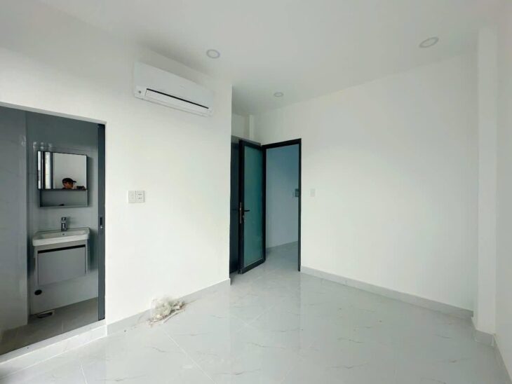 Bán nhà mặt tiền Tú Mỡ Gò Vấp, DT 22.5m2, 4 tầng, 3 phòng ngủ, 4.7 tỷ có TL