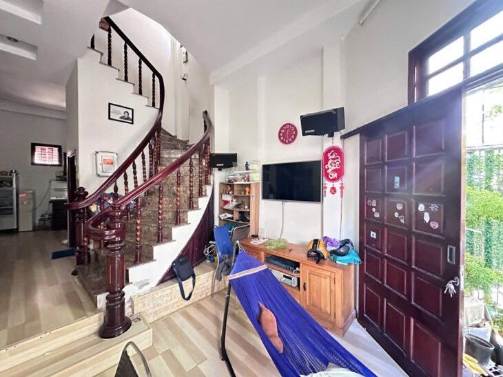 Bán nhà 3 tầng đường Định Cư, Phường Tân Lập, TP. Nha Trang. Giá 6.5 tỷ