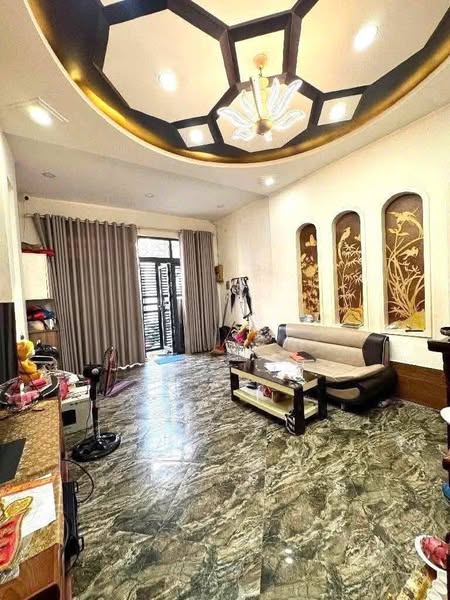 💎 Nhà đẹp Nguyễn Chí Thanh, Q.5 – 65m² – 3 tầng – giá chỉ 5.9 tỷ.
