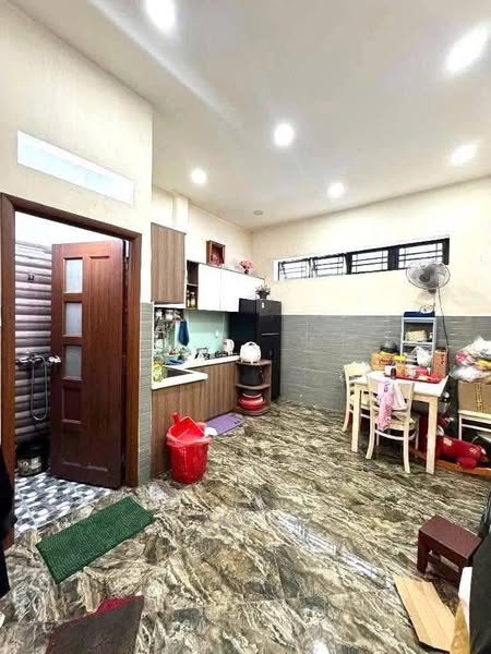 💎 Nhà đẹp Nguyễn Chí Thanh, Q.5 – 65m² – 3 tầng – giá chỉ 5.9 tỷ.