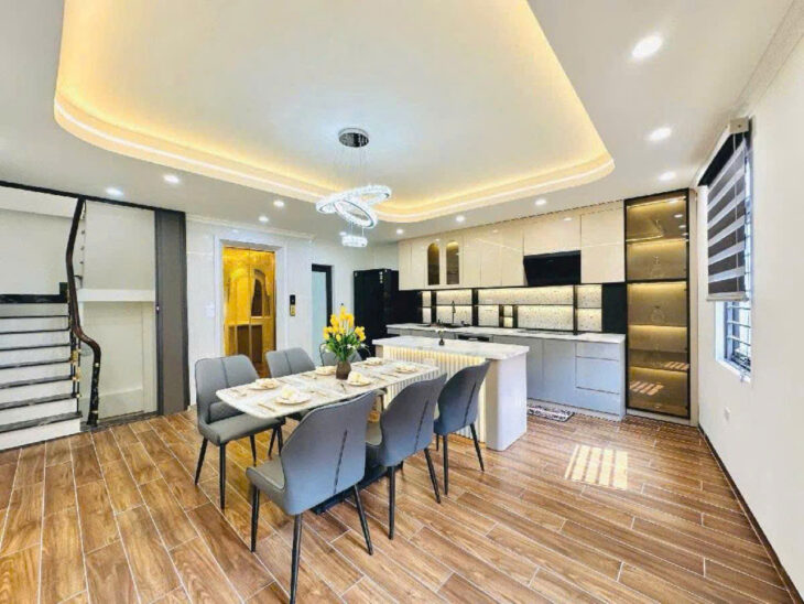 BÁN NHÀ MỚI ĐẸP THÁI THỊNH, ĐỐNG ĐA – 40M² x 7T THANG MÁY – MT 5.5M – FULL NỘI THẤT – GIÁ 15.2 TỶ
