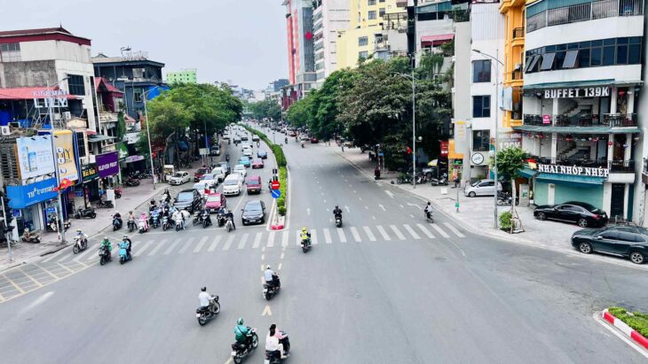 bán nhà Nguyễn Văn Cừ, gara ôtô, ngõ thông, kinh doanh