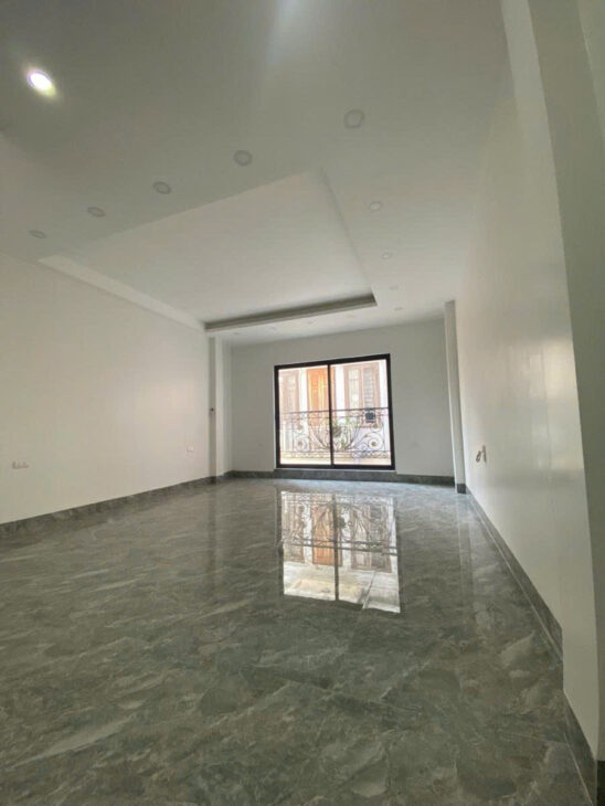 BÁN NHÀ HOÀNG QUỐC VIỆT, CẦU GIẤY – 40/45M x 6T THANG MÁY – Ô TÔ – KINH DOANH- GIÁ 18.5 TỶ