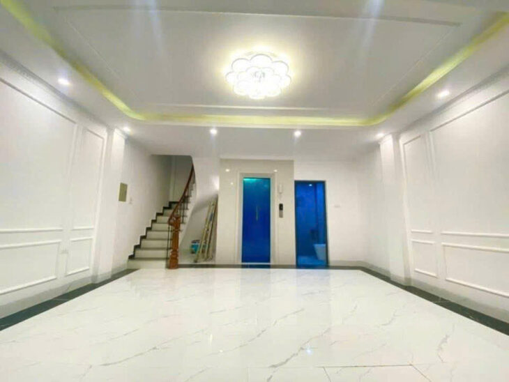 BÁN NHÀ PHÂN LÔ KHUẤT DUY TIẾN, THANH XUÂN – 44M x 8T THANG MÁY – MT 5.5M – Ô TÔ – GIÁ 16.5 TỶ