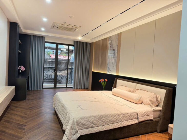 BÁN NHÀ MỚI ĐẸP XUÂN THUỶ, CẦU GIẤY – 56M² x 7T THANG MÁY – GARA Ô TÔ – FULL NỘI THẤT – GIÁ 28.9 TỶ