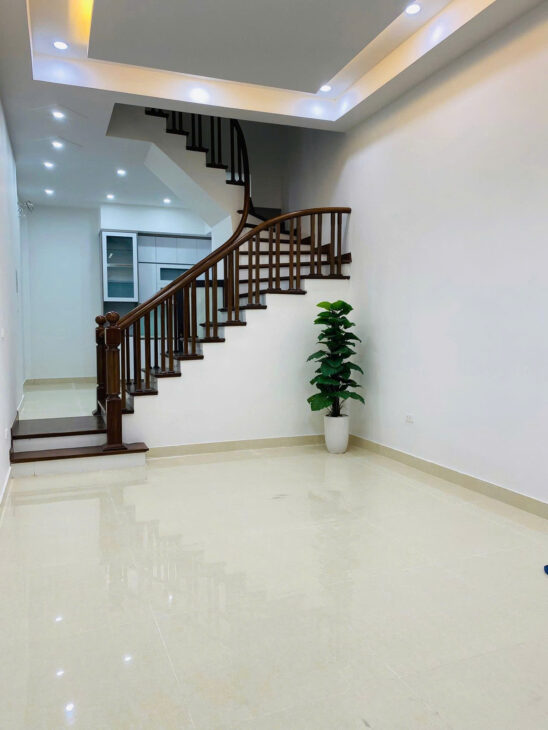 BÁN NHÀ PHÂN LÔ HOÀNG VĂN THÁI, THANH XUÂN – 46M² x 4T – MT 4.1M – GARA Ô TÔ – GẦN PHỐ