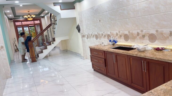 Bán nhà riêng 4 tầng, 70m2, đường Hồ Văn Tư, Thủ Đức, TP HCM. Sổ hồng, 4PN, 5.7 tỷ.