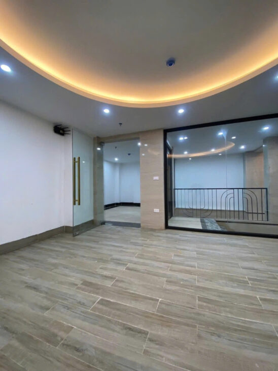 BÁN TÒA APARTMENT QUAN NHÂN, CẦU GIẤY – 140M² x 8T CÓ HẦM – MT 9.2M – DÒNG TIỀN 2.5 TỶ/NĂM – GIÁ 46