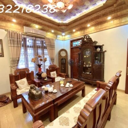 Nhà 5 tầng, gara ô tô, kinh doanh, lô góc