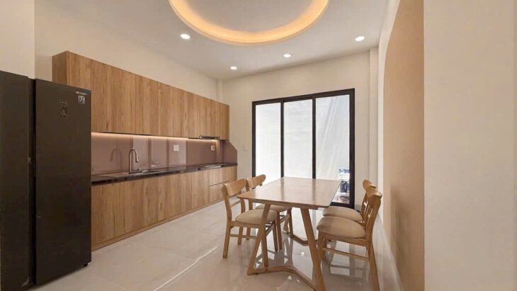 Bán nhà HXH Nguyễn Trọng Tuyển, 4x14m, 4 tấm, 4pn, 5wc, 10.5 tỷ, TL
