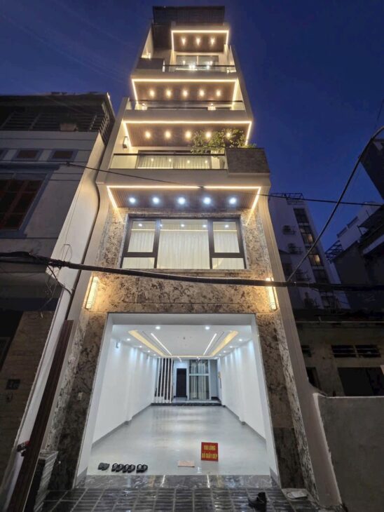 Bán nhà khu quân đội 918 – 46m², xây mới 7 tầng, thang máy hiện đại, full nội thất cao cấp