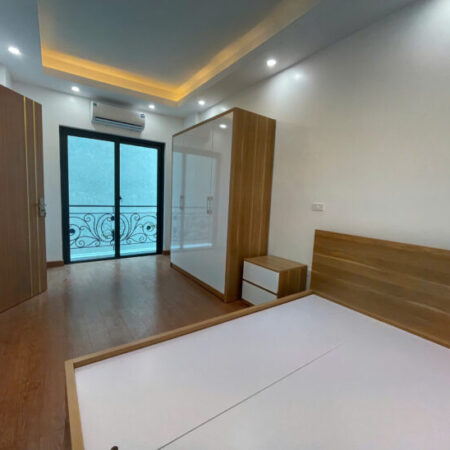 Nhà Liên Mạc – Thang Máy – Oto – Kinh Doanh – 32m2 x 5t Giá chỉ 5.7 tỷ Nhanh Thì Còn!