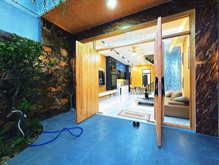 BÁN NHÀ 3 TẦNG MẶT TỀN 7M5 HOÀ MINH_7,6 TỶ_FULL NỘI THẤT CAO CẤP