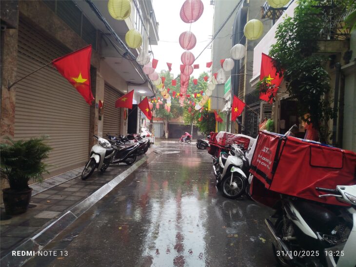 NHÀ ĐẸP- GIÁ TỐT chính chủ cần bán nhanh căn nhà 4 tầng tại quận Ba Đình Hà Nội