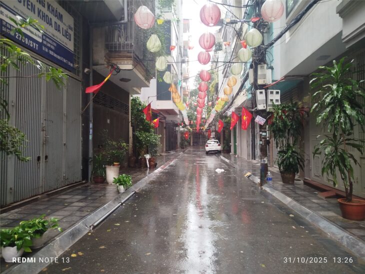 NHÀ ĐẸP- GIÁ TỐT chính chủ cần bán nhanh căn nhà 4 tầng tại quận Ba Đình Hà Nội