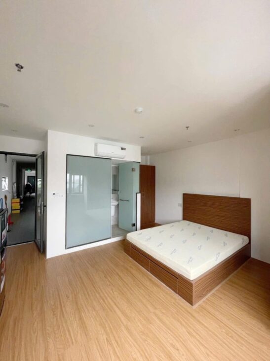 ► Tòa nhà 6.5 tầng MT đường 7.5m sát Nguyễn Hữu Thọ, 142m2, 23 phòng, dòng tiền ~7%/ năm