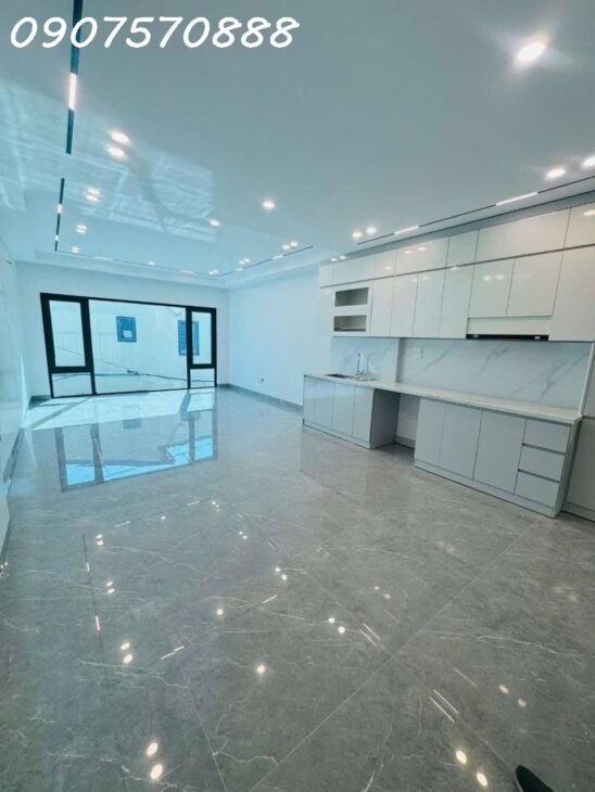 SIÊU PHẨM NGỌC THỤY PHÂN LÔ 50M, 6T – THANG MÁY – GARA ÔTÔ – GẦN TRƯỜNG QT, CÔNG VIÊN, CHỈ 12.8 TỶ