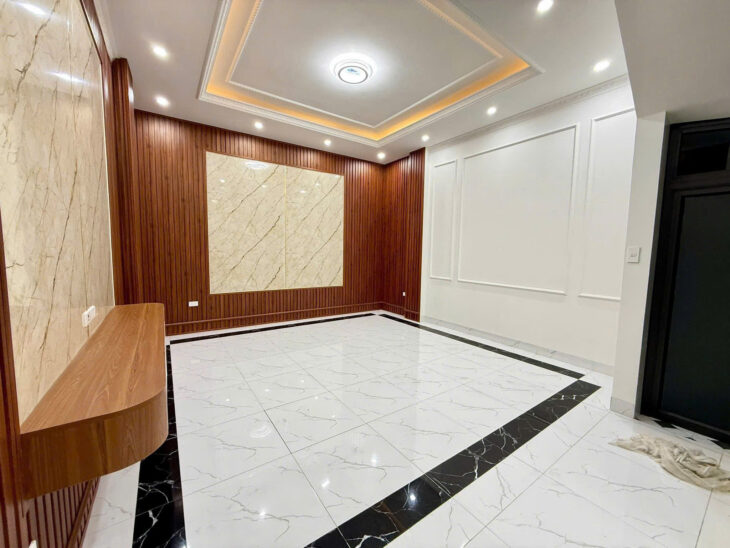 BÁN NHÀ LÊ TRỌNG TẤN, THANH XUÂN – 65M² x 5T THANG MÁY – MT 5M – GARA Ô TÔ – GIÁ 19.7 TỶ