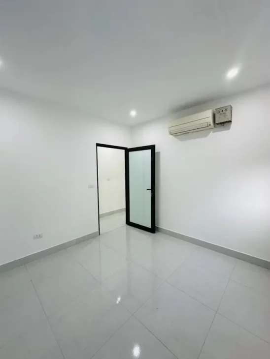 Bán nhà ngõ 3 gác Phố Định Công Hạ Trần Hoà, 63m2 x 2 tầng, mặt tiền 4m, giá 3.8 tỷ
