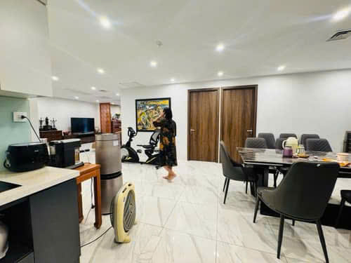 BÁN NHÀ NGÕ LẠC LONG QUÂN 288M 8TÀNG THANG MÁY ÔTÔ TRÁNH DT KHỦNG GIÁ 135 TỶ 0336212066