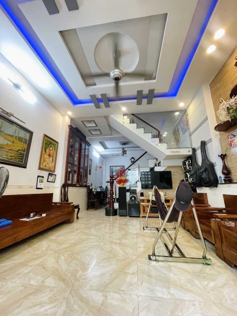 Mỹ Hạnh chuyên nhà phố Q12