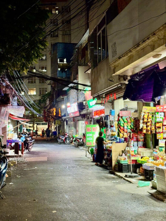 Bán nhà mặt chợ Phương Mai – Ngõ Ô tô kinh doanh sầm uất – Thông các ngả – 5 tầng Ô chờ thang máy