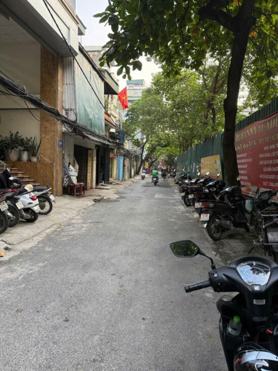 Bán nhà mặt phố Vũ Hữu tương lai là mặt phố lớn – thẳng tắp 50m ra mặt phố Lê Văn Lương, 105m MT