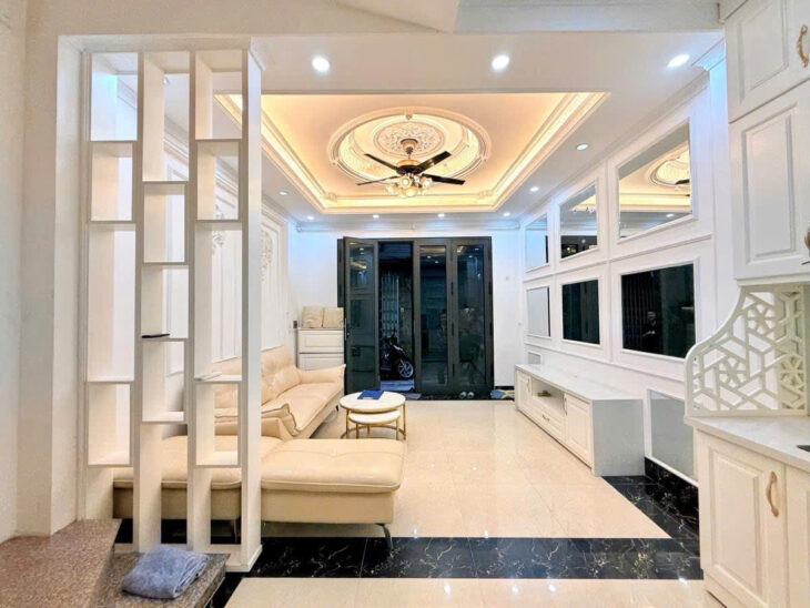 Bán nhà Pháo Đài Láng – Ngõ thông kinh doanh, nhà dân xây 33m 5 tầng nội thất đẹp