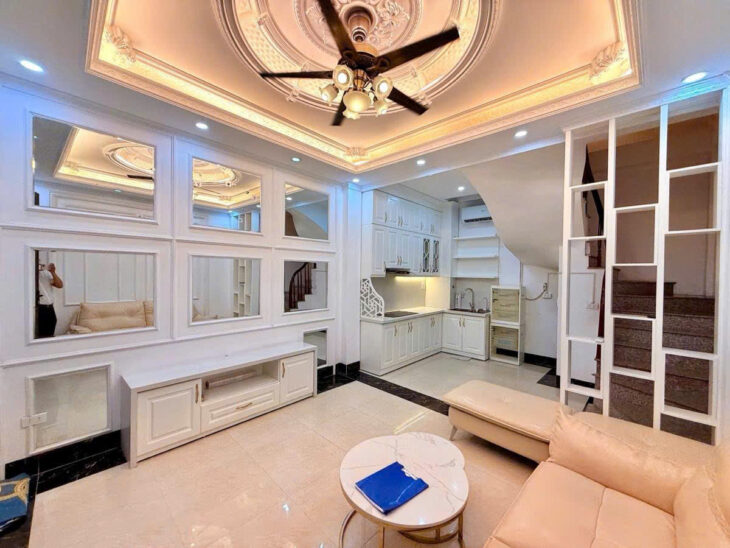 Bán nhà Pháo Đài Láng – Ngõ thông kinh doanh, nhà dân xây 33m 5 tầng nội thất đẹp