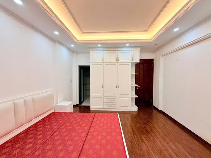 Bán nhà Pháo Đài Láng – Ngõ thông kinh doanh, nhà dân xây 33m 5 tầng nội thất đẹp