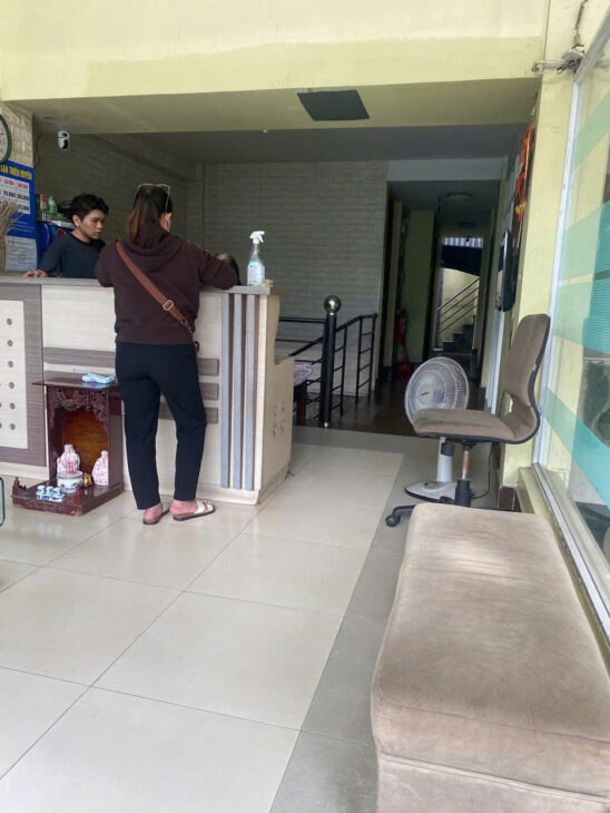 Chủ gấp bán giảm chào 1tỷ3 giá chào mới 13 tỷ. 🏨 BÁN KHÁCH SẠN 7 TẦNG – 26 PHÒNG – ĐANG KINH