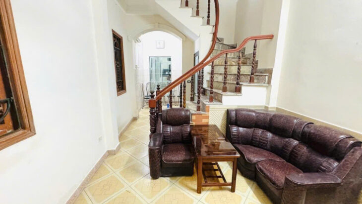 Bán nhà Vũ tông Phan 3,5 tỷ nhà 3 tầng – Lô góc 30m ra mặt phố