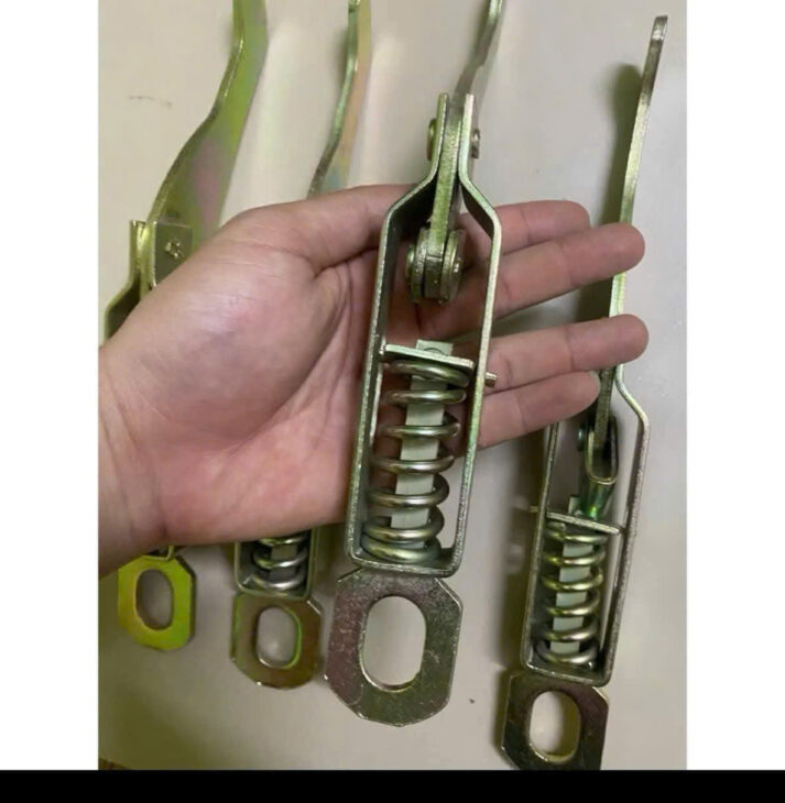 Khóa tôm thùng xe tải – An toàn cho mọi chuyến hàng!