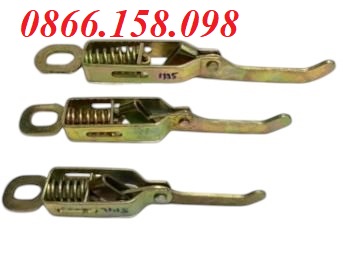 Khóa tôm gạt lò xo là phụ kiện cơ khí được sử dụng phổ biến trong ngành vận tải, đặc biệt trên các l