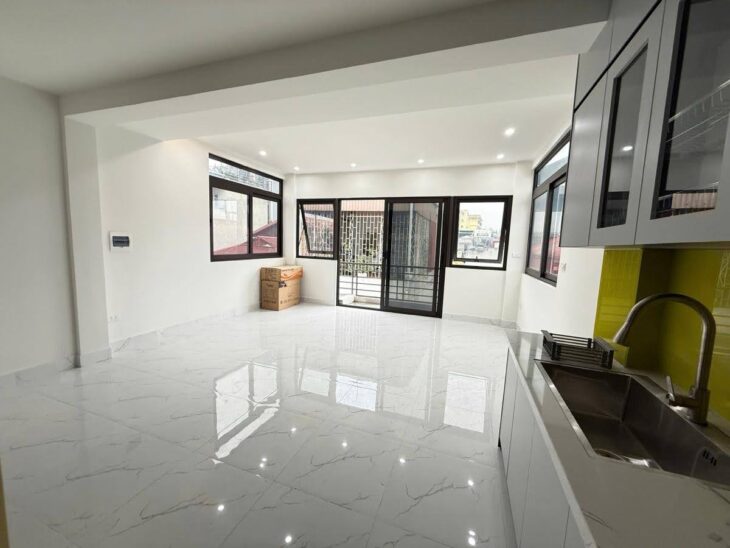 19,7 tỷ. Phân lô 65m*5 tầng*5mMT phố Lê Trong Tấn; ngõ ô tô #Thang