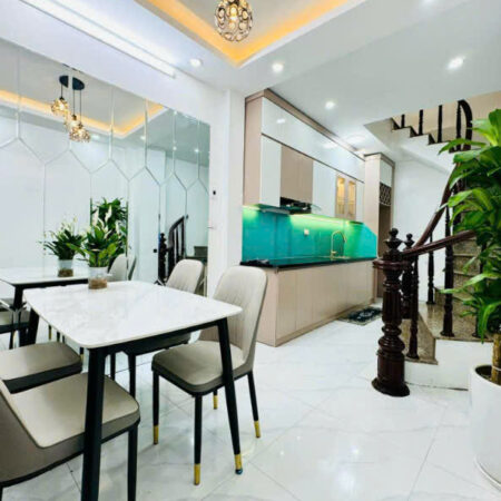 BÁN GẤP NHÀ HUỲNH TẤN PHÁT – 3 TẦNG – 49,5M2 – TẶNG FULL NỘI THẤT – 4TỶ5