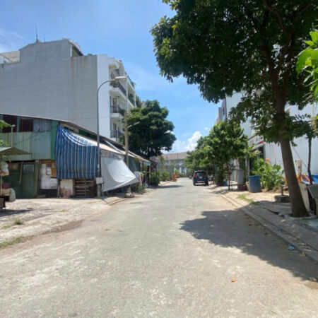 Bán khuôn đất dg so 2 ngay An Phú The Vista. Q2 , DT 283M- 148TR/M2