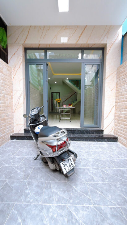 NHÀ MỚI XÂY ĐÚC 4 TẤM DT 4 X24 CÓ 6 TỶ VIP Q4 NHÀ MỚI XÂY ĐÚC 4 TẤM DT 4 X24 CÓ 6 TỶ VIP Q4