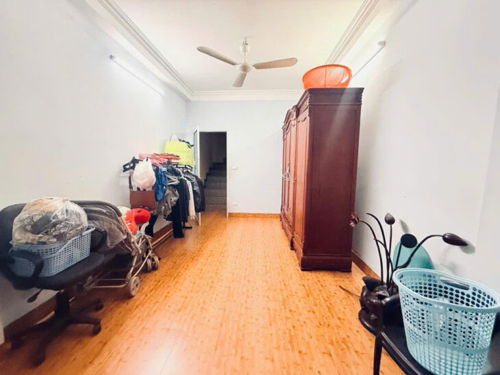 Bán nhà Hào Nam – 34m 5 tầng, lô góc ngõ thông gần phố 8,25 tỷ