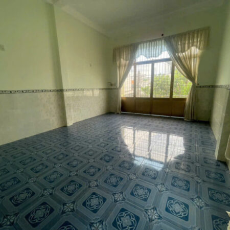 Bán Nhà đường ô tô 4m Đường Lương Thế Vinh , Phường Phước Long , Thành Phố Nha Trang Nhà 3 tầng 3