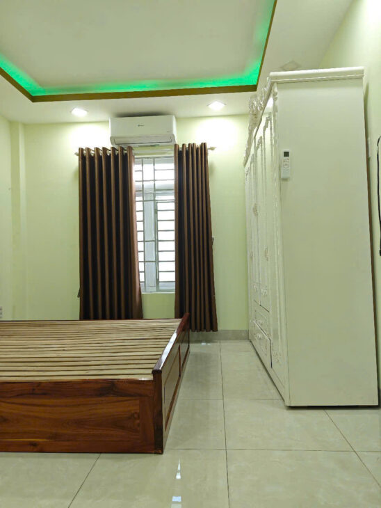 Nhà đường B1 Bùi Phùng VCN Phước Hải – Sổ hoàn công : Giá bán bao sang sổ 9.650 Liên hệ : e để đi