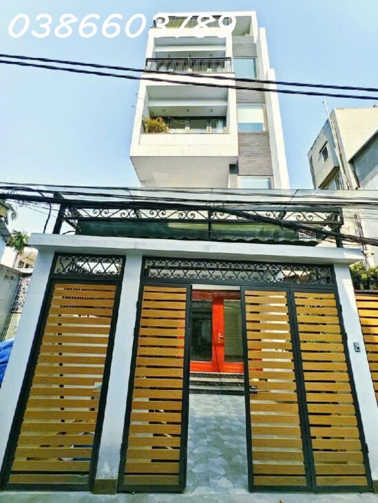 GARA Ô TÔ – THANG MÁY – NHÀ ĐẸP – VĂN PHÒNG – TIỆN NGHI ĐẦY ĐỦ – SÁT KĐT KHAI SƠN