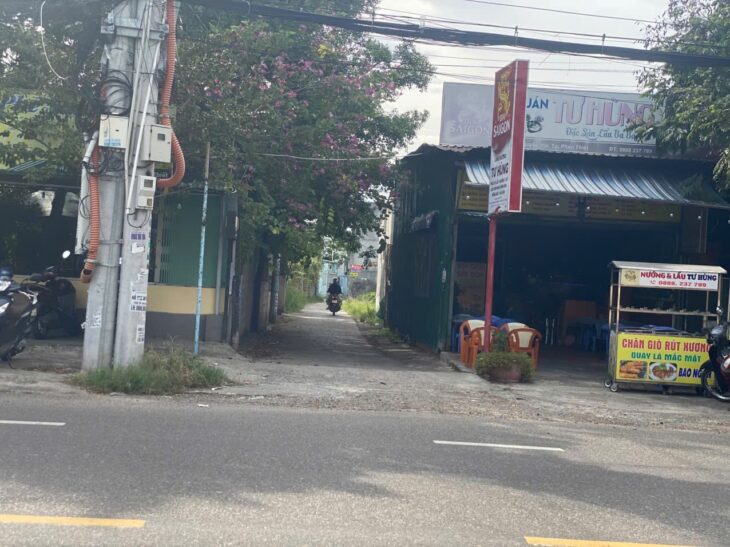 ĐẤT ĐẸP–GIÁ ĐẦU TƯ -CẦN BÁN Lô Góc 2 mặt tiền Bê Tông hẻm 329 Nguyễn Hội, TP.Phan Thiết, Bình Thuận