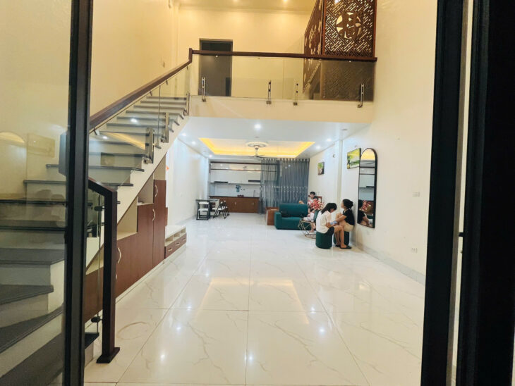 Nhà Nguyễn Viết Xuân full đồ 58m2 3,x tỷ oto đỗ cửa